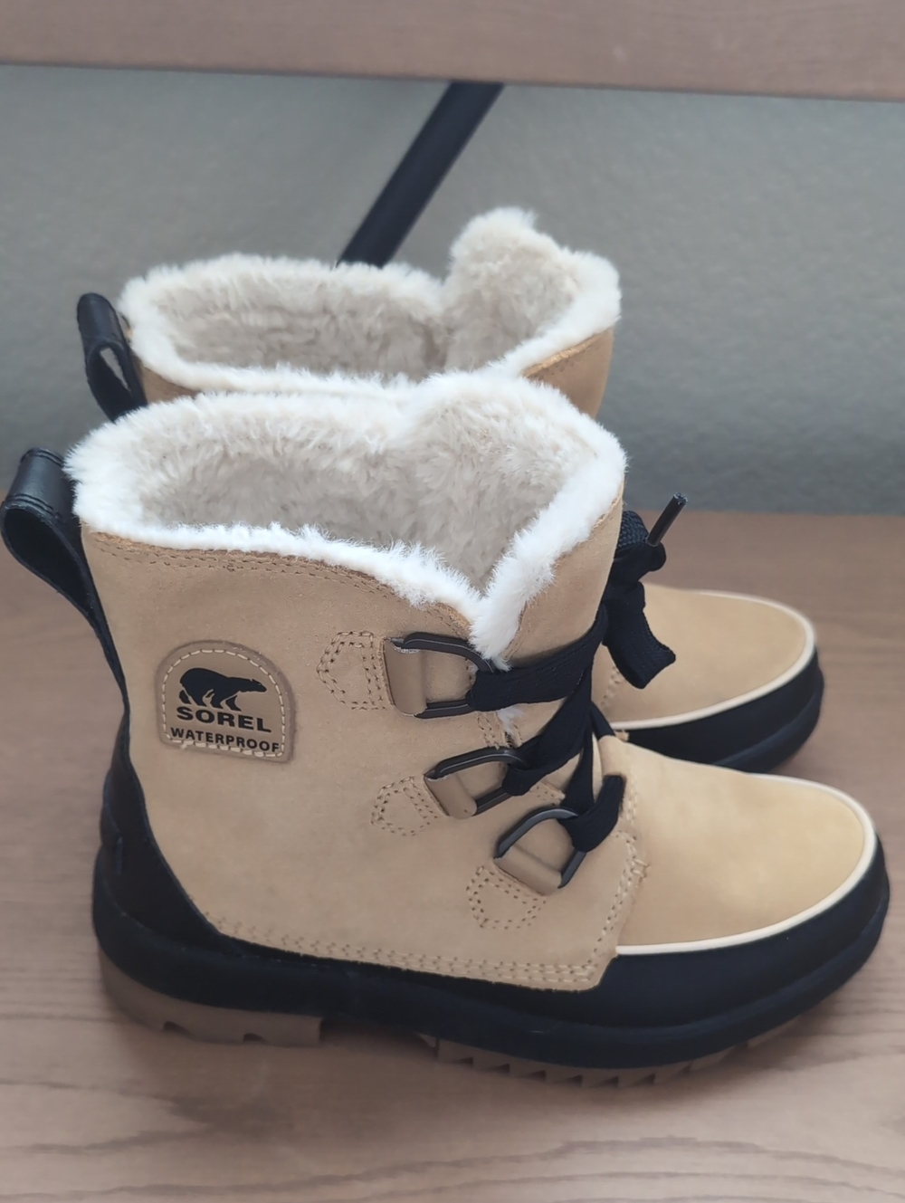 Sorel Women's Tan and Black Waterproof Fur-Lined Boots